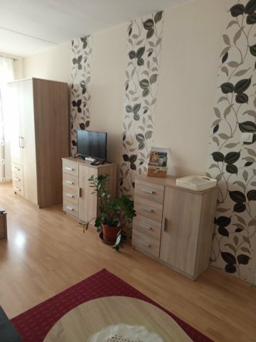 Eladó panellakás, Pécsett 46.6 M Ft, 2 szobás