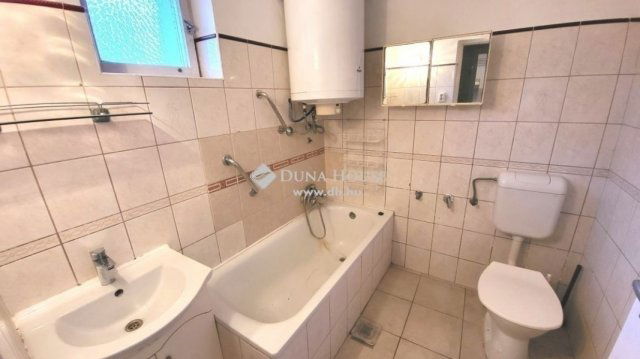 Eladó családi ház, Diósdon 88 M Ft, 5 szobás