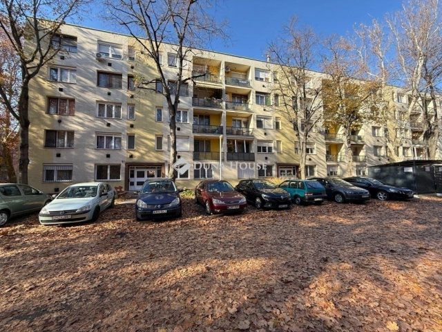 Eladó téglalakás, Kecskeméten 44.9 M Ft, 2 szobás