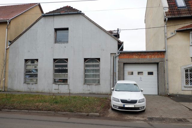 Eladó családi ház, Szegeden 150 M Ft, 4 szobás