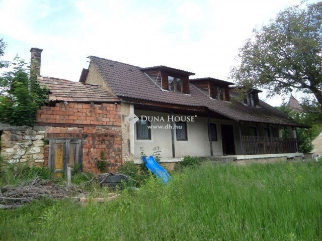 Eladó családi ház, Mánfán 30 M Ft, 3 szobás