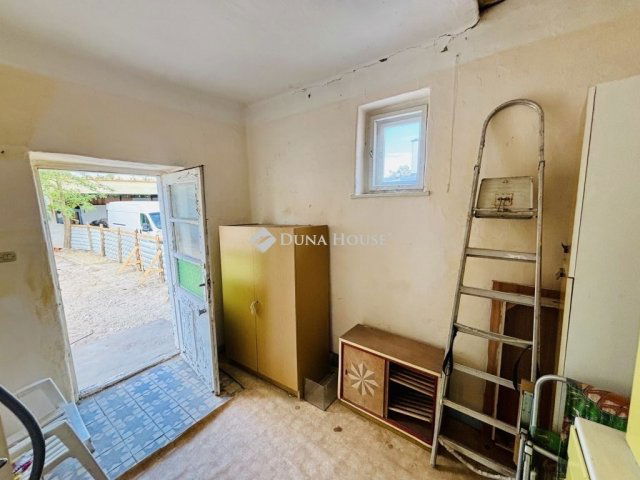 Eladó családi ház, Sándorfalván 55.9 M Ft, 2+1 szobás