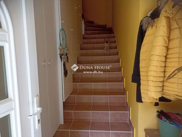 Eladó téglalakás, Teskándon 63 M Ft, 3 szobás