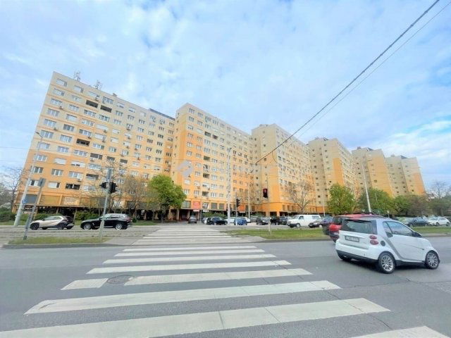 Eladó panellakás, Budapesten, III. kerületben 84.9 M Ft, 3 szobás