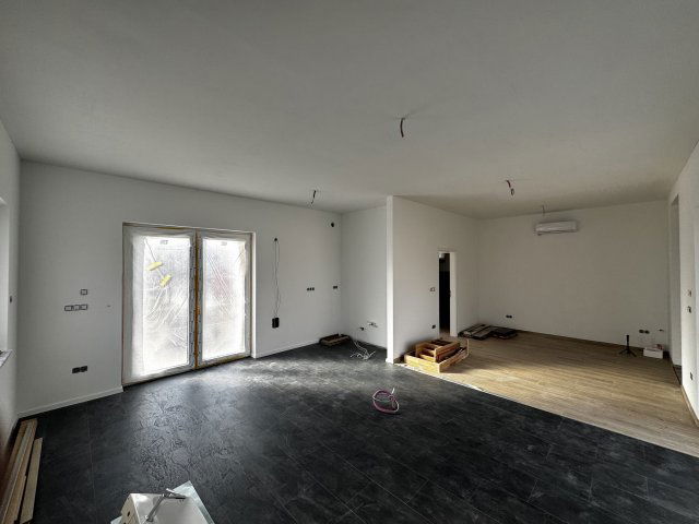 Eladó családi ház, Nagykozáron 109.9 M Ft, 4 szobás