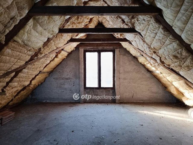 Eladó családi ház, Solymáron 105 M Ft, 1+1 szobás