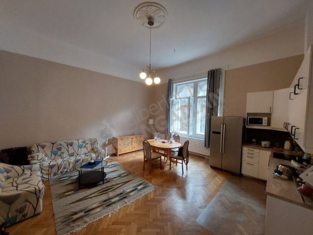 Kiadó téglalakás, albérlet, VIII. kerületben, Csokonai utcában