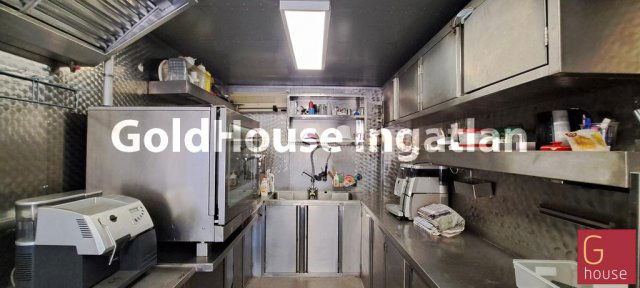 Eladó üzlethelyiség, Budapesten, XIV. kerületben, Mexikói úton