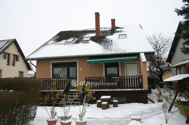 Eladó családi ház, Győrött 119.9 M Ft, 3+1 szobás