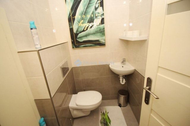 Kiadó téglalakás, albérlet, Kecskeméten 330 E Ft / hó