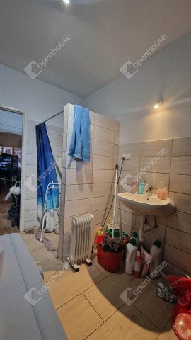 Eladó családi ház, Szákszenden 38.5 M Ft, 3 szobás