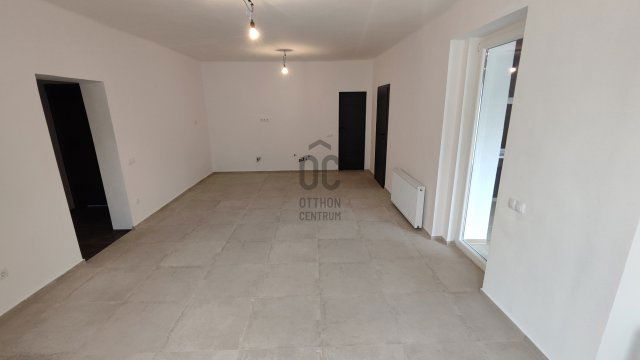 Eladó családi ház, Várpalotán 71.5 M Ft, 3 szobás