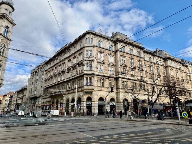 Eladó téglalakás, Budapesten, VII. kerületben 119 M Ft