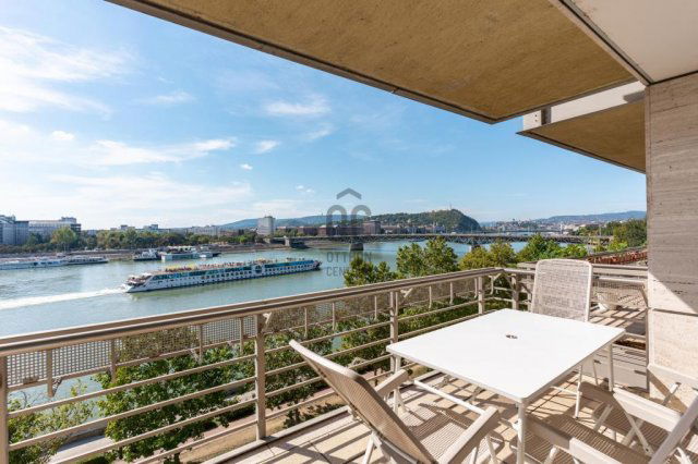 Eladó téglalakás, Budapesten, IX. kerületben 250 M Ft, 3 szobás