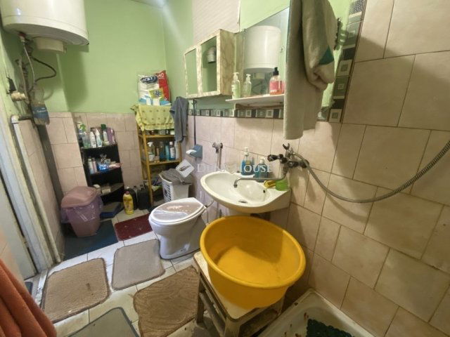 Eladó családi ház, Zsámbokon 30 M Ft, 2 szobás