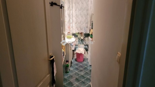 Eladó családi ház, Hosszúhetényen 63 M Ft, 4 szobás