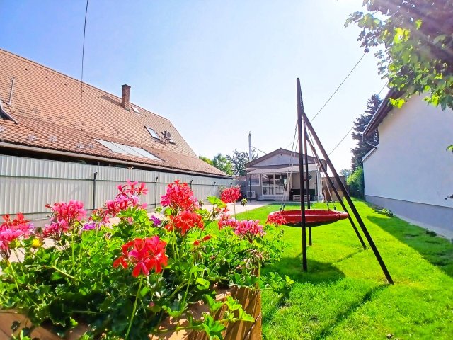 Eladó családi ház, Taksonyon 63 M Ft, 3 szobás