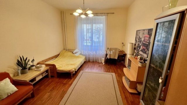 Eladó téglalakás, Budapesten, V. kerületben 102.5 M Ft, 2 szobás