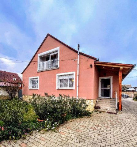 Eladó családi ház, Szederkényen 78 M Ft, 5 szobás