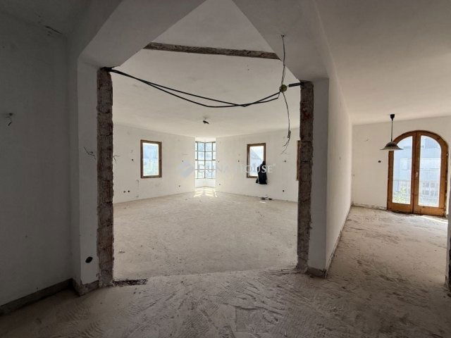 Eladó téglalakás, Szigetszentmiklóson 70 M Ft, 3 szobás