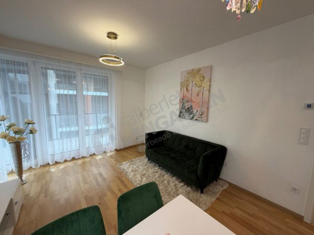 Eladó téglalakás, Budapesten, III. kerületben, Bogdáni úton