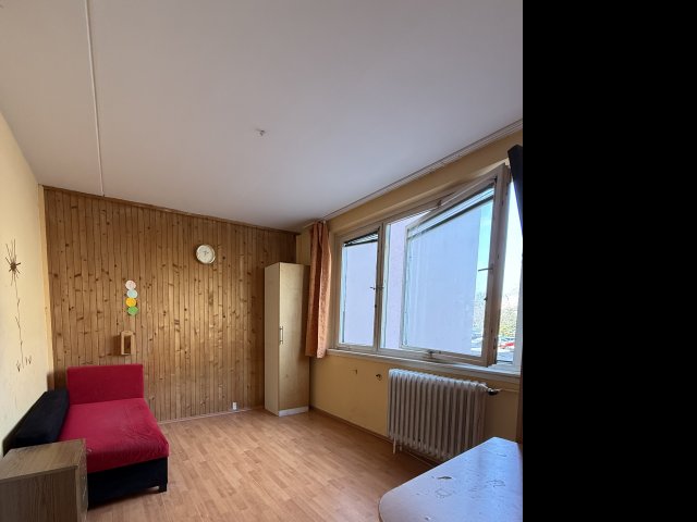 Eladó panellakás, Sopronban 56.9 M Ft, 3 szobás