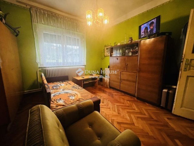 Eladó családi ház, Szentgotthárdon 49.6 M Ft, 4 szobás