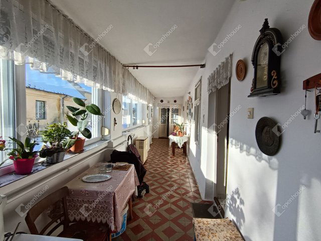 Eladó családi ház, Csokonyavisontán 14.7 M Ft, 4 szobás