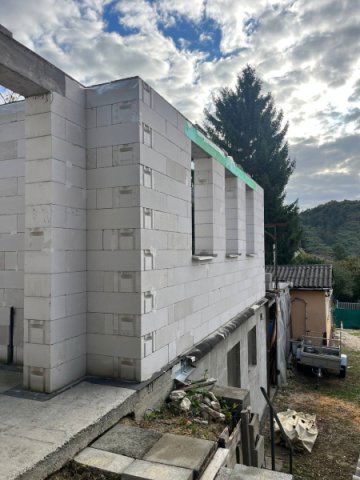 Eladó családi ház, Solymáron 119.5 M Ft, 4 szobás