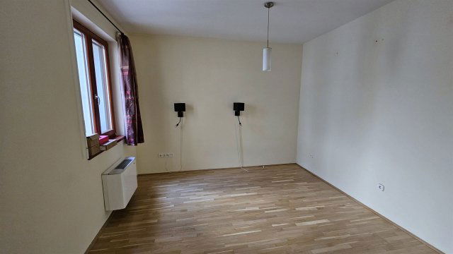 Kiadó téglalakás, albérlet, VI. kerületben, Benczúr utcában