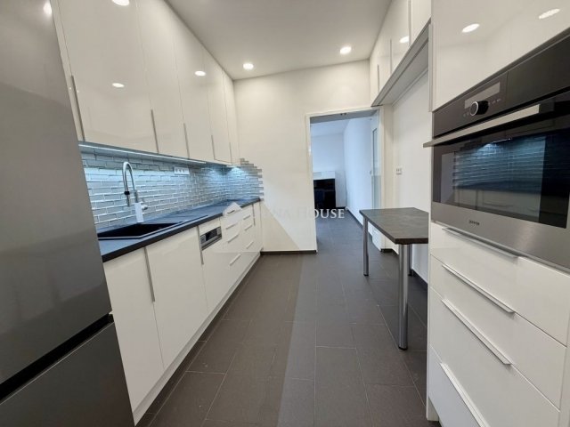 Eladó téglalakás, Budapesten, XIII. kerületben 75 M Ft, 1 szobás