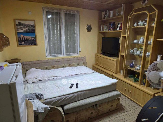 Eladó telek, Ajkán 10.5 M Ft / költözzbe.hu