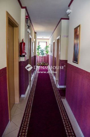 Eladó nyaraló, Debrecenben 550 M Ft, 16 szobás