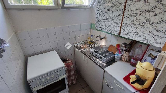 Eladó nyaraló, Velencén 34 M Ft, 3 szobás / költözzbe.hu