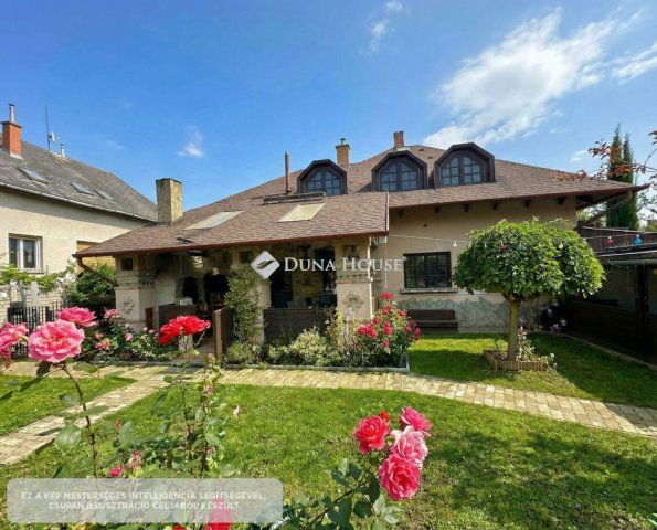 Eladó családi ház, Budapesten, XVI. kerületben 260 M Ft