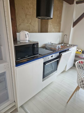 Kiadó téglalakás, albérlet, Pécsett 228 E Ft / hó, 2+1 szobás