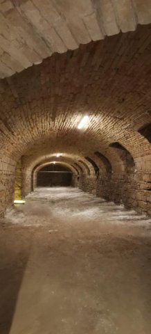 Eladó üzlethelyiség, Budapesten, V. kerületben 80 M Ft