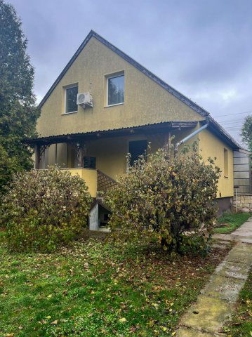 Eladó családi ház, Vértesszőlősön 85 M Ft, 5+1 szobás