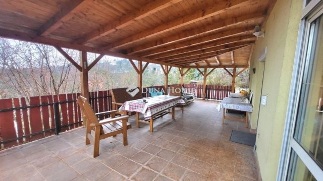 Eladó családi ház, Szentendrén 159 M Ft, 6 szobás