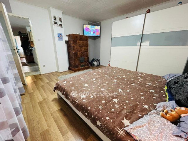 Eladó családi ház, Bujon 24.99 M Ft, 2 szobás