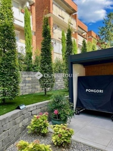 Eladó téglalakás, Pécsett 149 M Ft, 3 szobás