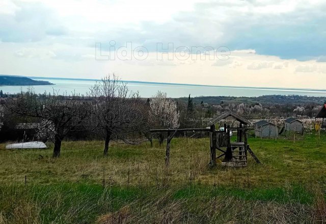 Eladó telek, Balatonalmádiban 159.5 M Ft, 1 szobás