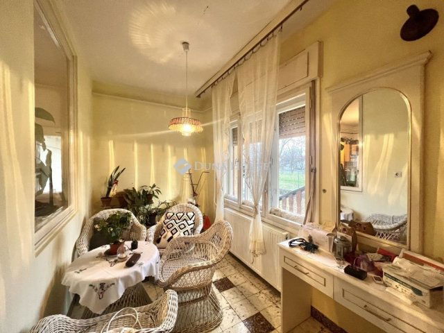 Eladó családi ház, Veszprémben 69.9 M Ft, 4 szobás