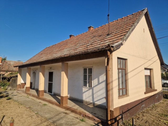 Eladó családi ház, Dabason 35 M Ft, 2 szobás