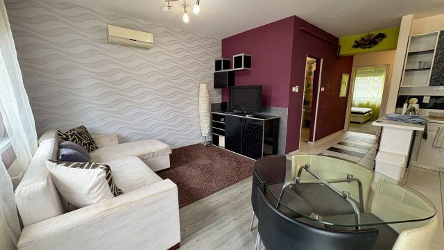 Kiadó téglalakás, albérlet, Debrecenben 250 E Ft / hó, 3 szobás