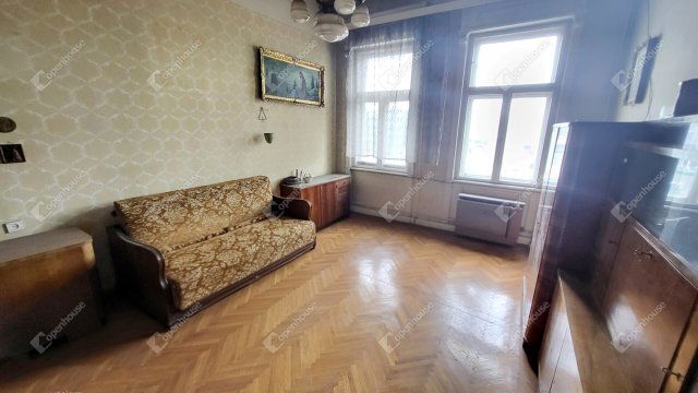 Eladó téglalakás, Miskolcon 85 M Ft, 14 szobás