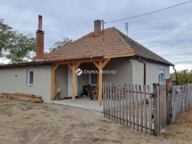 Eladó családi ház, Kelebián 13 M Ft, 3 szobás