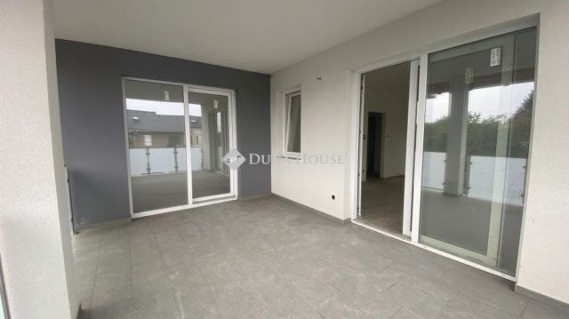 Eladó téglalakás, Dunaharasztin 89.79 M Ft, 2 szobás