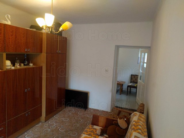 Eladó családi ház, Nemesvitán 51.5 M Ft, 2 szobás