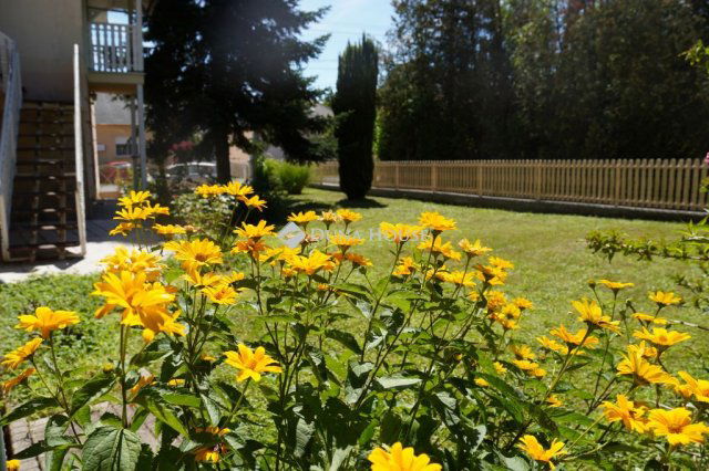 Eladó családi ház, Hévízen 119.9 M Ft, 1 szobás